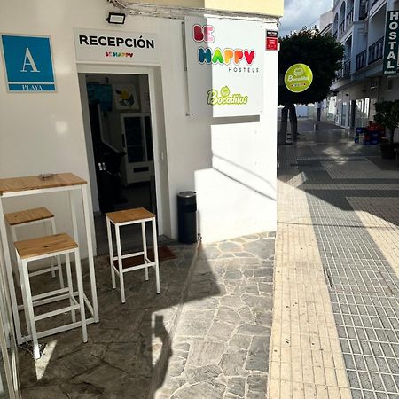 Be Happy Hostel Nerja Buitenkant foto
